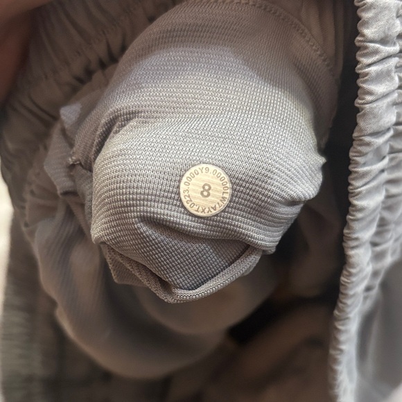 Lululemon Hotty Hot Shorts - Picture 3 of 3